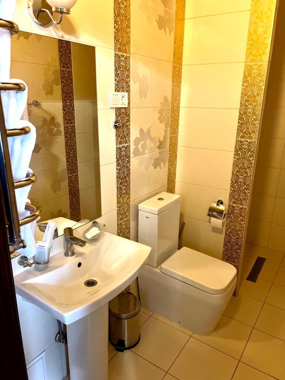 Maximus Hotel Luck Kültér fotó