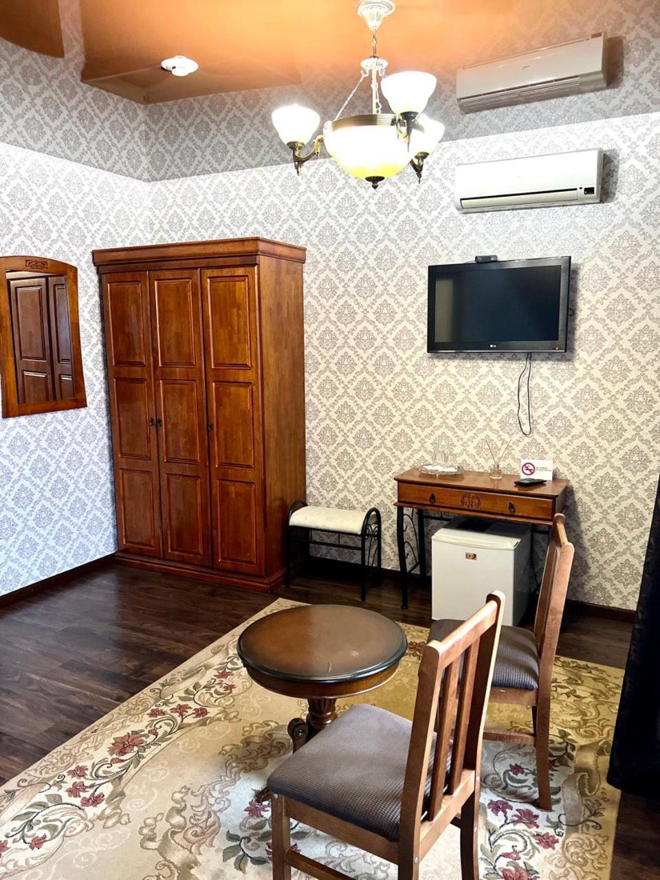 Maximus Hotel Luck Kültér fotó